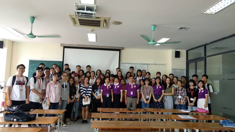 40161773_1888618918098730_2792738888643248128_n