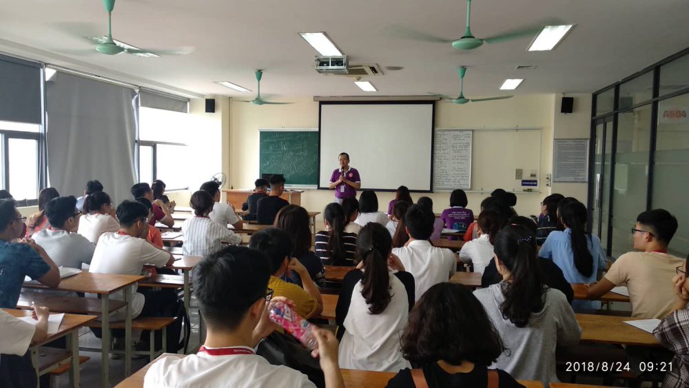 40362459_292555028209986_242161191135215616_n