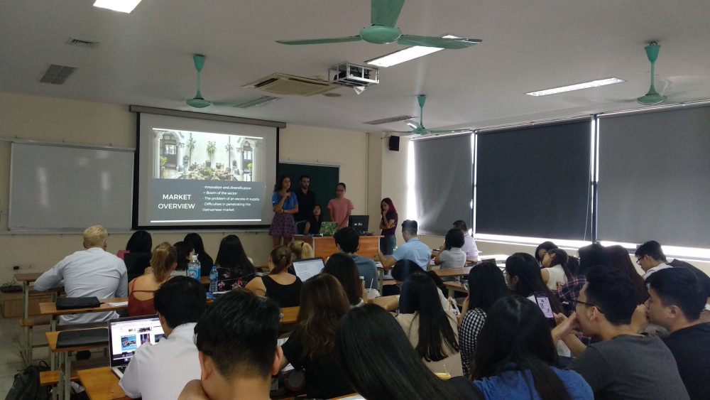 42586439_308473423040460_2815068260406394880_o