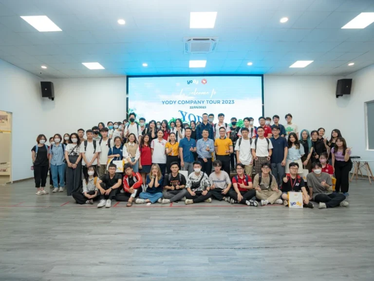 CHUYẾN THAM QUAN TRẢI NGHIỆM THỰC TẾ CỦA SINH VIÊN K61 – VIỆN KT&KDQT TỚI CÔNG TY CỔ PHẦN THỜI TRANG YODY