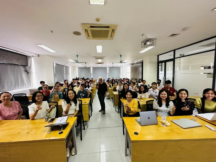 TỌA ĐÀM KHOA HỌC “TEACHING CASE METHOD AND PUBLISHING CASES” CỦA BỘ MÔN KINH DOANH QUỐC TẾ