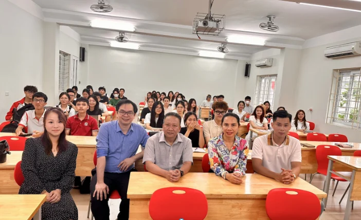 CHIA SẺ CÙNG CHUYÊN GIA VỀ CHỦ ĐỀ “ĐẨY MẠNH KHỞI NGHIỆP ĐỔI MỚI SÁNG TẠO Ở VIỆT NAM: TIẾP CẬN PHÂN TÍCH CỦA NGÂN HÀNG THẾ GIỚI VÀ KHUYẾN NGHỊ CHO QUẢN LÝ KINH TẾ”