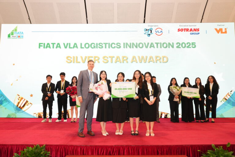 ĐỘI THI TRƯỜNG ĐẠI HỌC NGOẠI THƯƠNG GIÀNH NGÔI Á QUÂN TẠI CUỘC THI FIATA VLA LOGISTIC INNOVATION 2025 TRONG KHUÔN KHỔ HỘI NGHỊ FIATA WORLD CONGRESS 2025