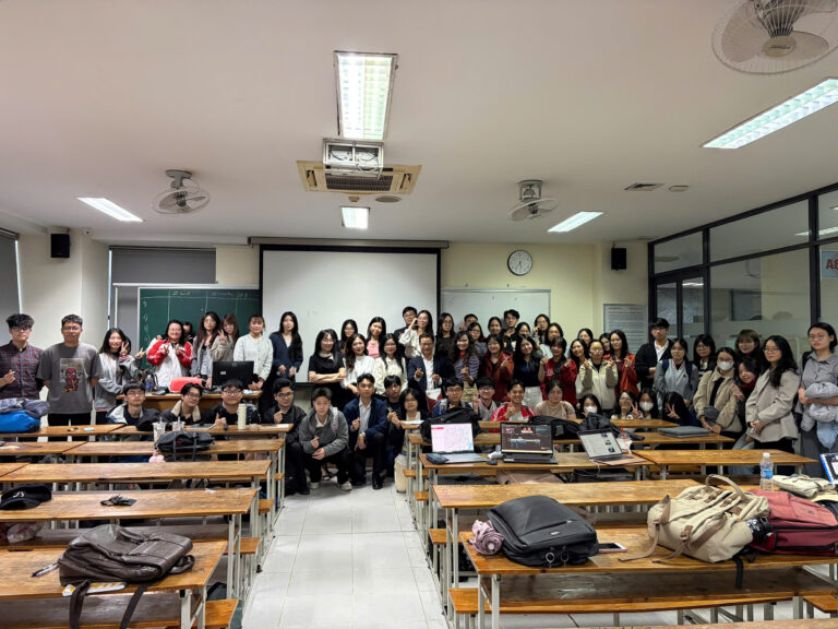 CHUYÊN GIA ĐỒNG GIẢNG TRẦN NGỌC KHÁNH THAM GIA GIẢNG DẠY HỌC PHẦN LOGISTICS VÀ VẬN TẢI QUỐC TẾ