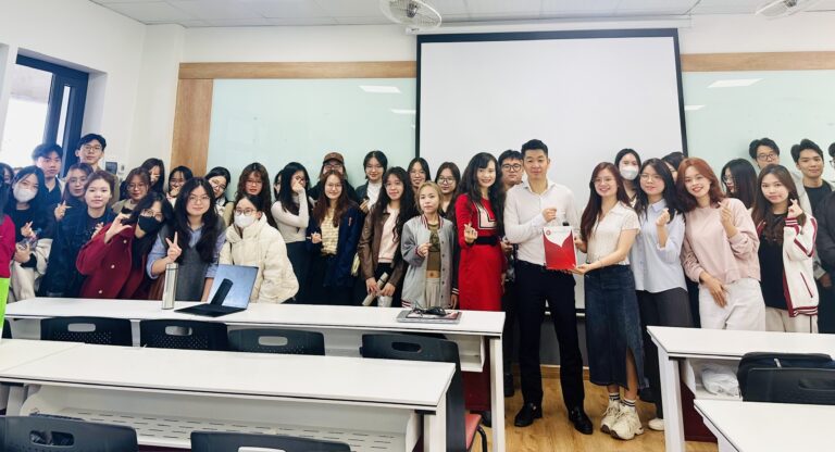 CHUYÊN GIA ĐỒNG GIẢNG NGUYỄN ĐẮC DŨNG THAM GIA GIẢNG DẠY HỌC PHẦN QUẢN TRỊ RỦI RO TRONG KINH DOANH QUỐC TẾ