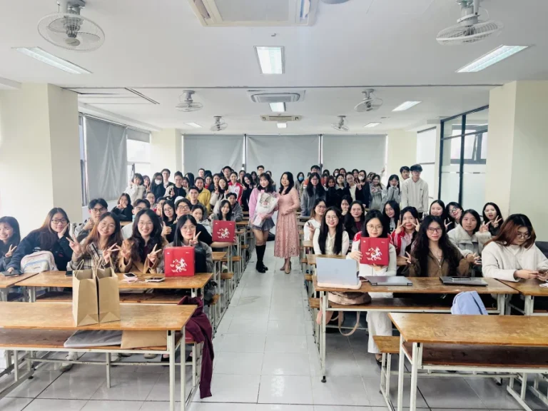 BUỔI CHIA SẺ “XÂY DỰNG THƯƠNG HIỆU TRONG THỜI ĐẠI SỐ” TRONG KHUÔN KHỔ HỌC PHẦN THƯƠNG HIỆU KINH DOANH QUỐC TẾ