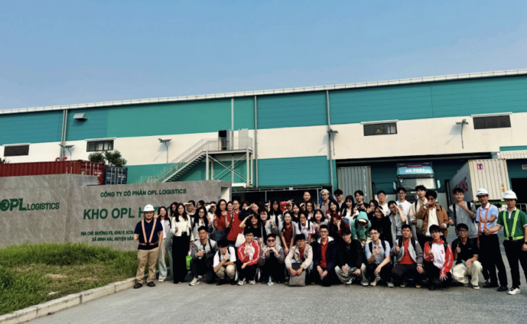 [CHƯƠNG TRÌNH THỰC TẾ TẠI DOANH NGHIỆP] Buổi trải nghiệm của sinh viên lớp Quản lý Kho hàng & Phân phối tại Kho OPL Logistics – Hưng Yên.